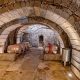 Bodega y viñedos Bruneo interior de piedra